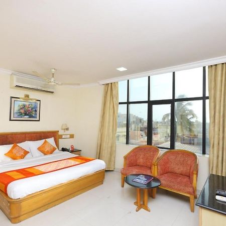 Ks Residency Hotel Madras Buitenkant foto