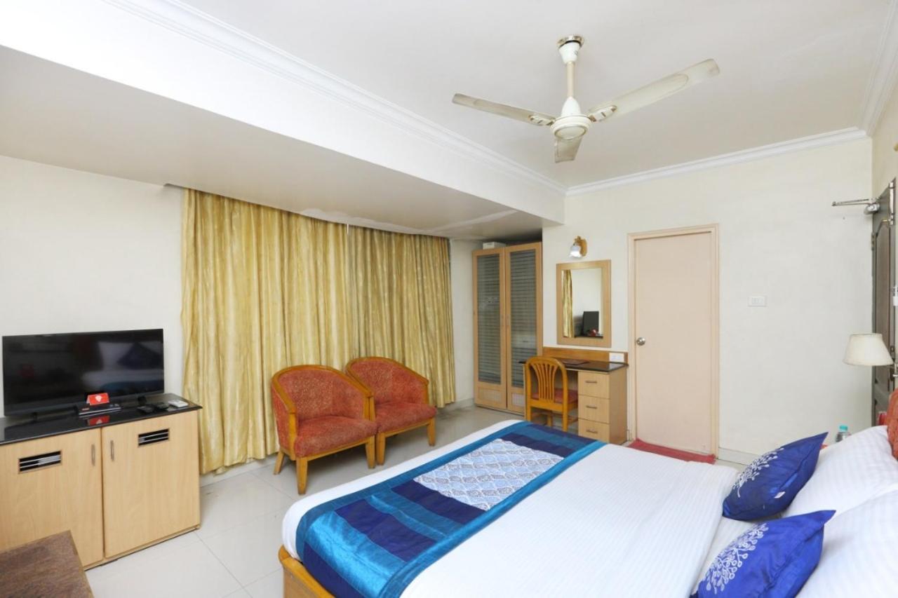 Ks Residency Hotel Madras Buitenkant foto
